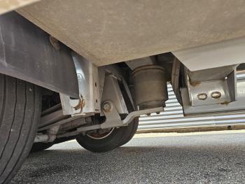 Fynkar K324T / 3 AXLE / TWIST-LOCKS / 2 X LIFT AXLE